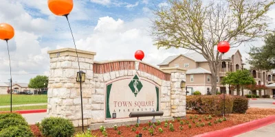 Town Square Apartment San Antonio Image