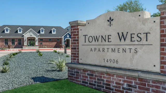 Towne West photo7