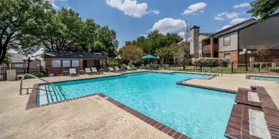 Trinity Apartments Irving Photo 10