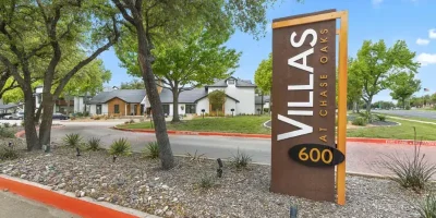 Villas At Chase Oaks Apartment Homes Photo 8