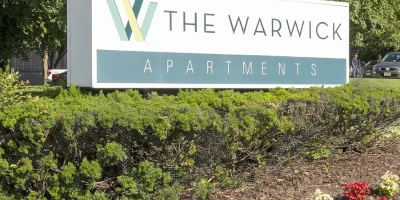 Warwick photo 1