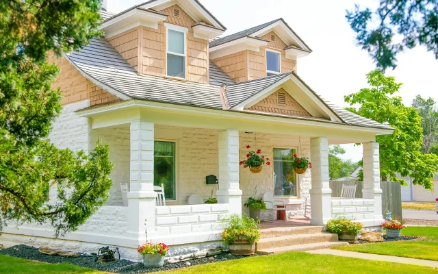 What Homebuyers Notice Before They Step Inside What Homebuyers Notice Before They Step Inside