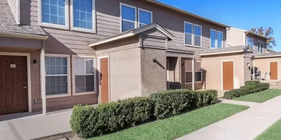 White-Rock-Hills-Townhomes-Dallas-Photo-1